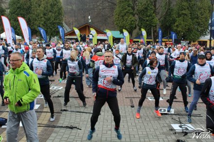 Rozgrzewka uczestników biegu